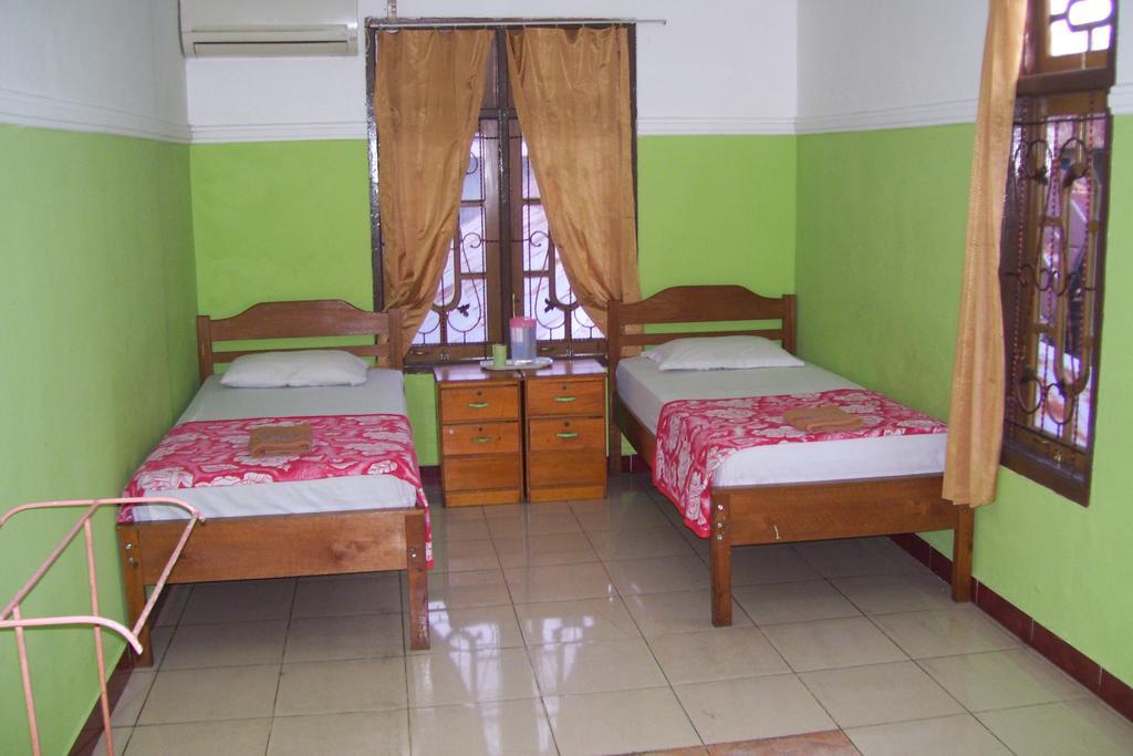 Hotel Bahagia Pangkalanbuun Exterior photo