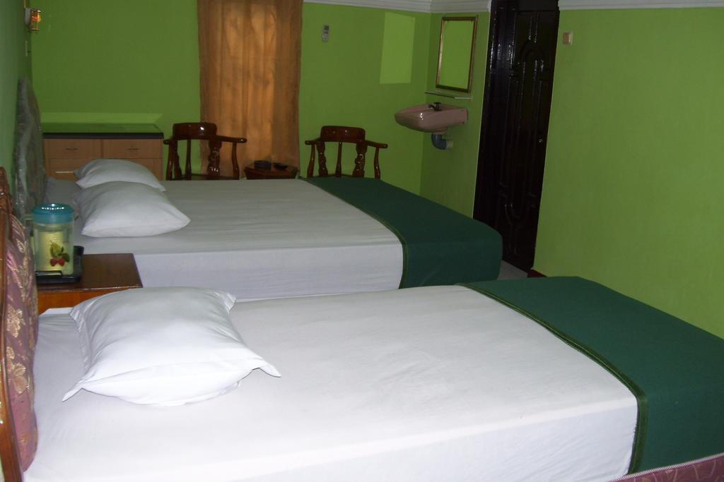 Hotel Bahagia Pangkalanbuun Exterior photo